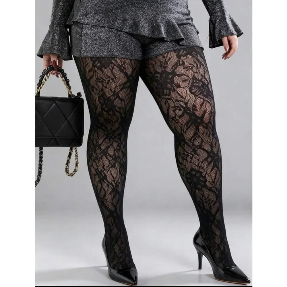 Plus Size Floral Patterned Tights